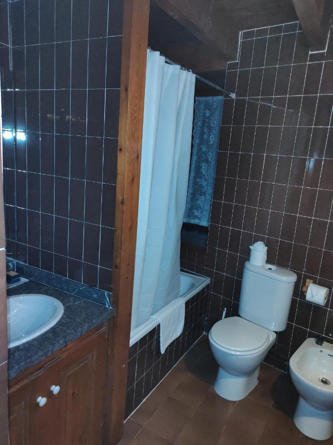 Hostal Placa Garos Hotel Buitenkant foto